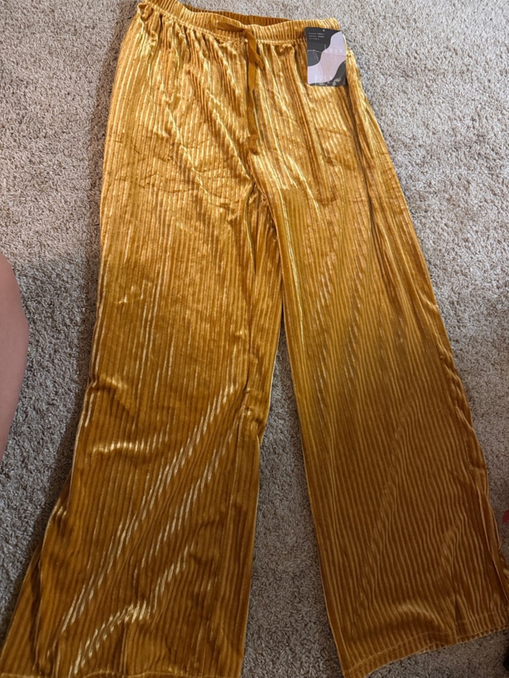 Wide-Leg Velvet Pants in Mustard Yellow